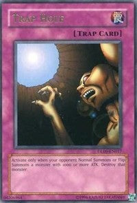 Trap Hole (Green) [DL09-EN017] Rare